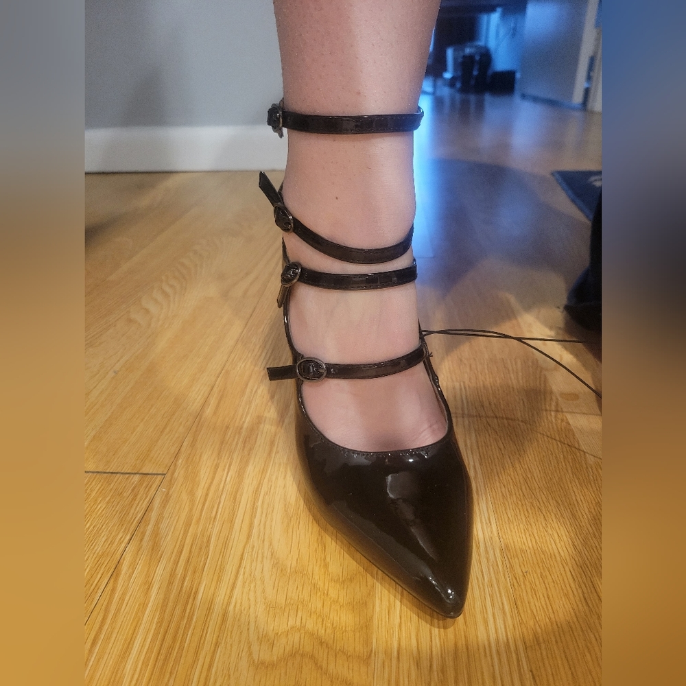 Express NWT strappy black patent leather pumps